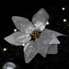 Guirlande de Noël Denise 2,7m Noir fleur Blanc avec LED