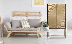Solaris Hohes Sideboard aus Holz mit 2 goldenen Türen 