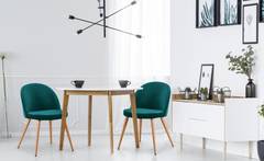 Set van 4 Scandinavische stoelen van groen fluweel met Schotse ruit